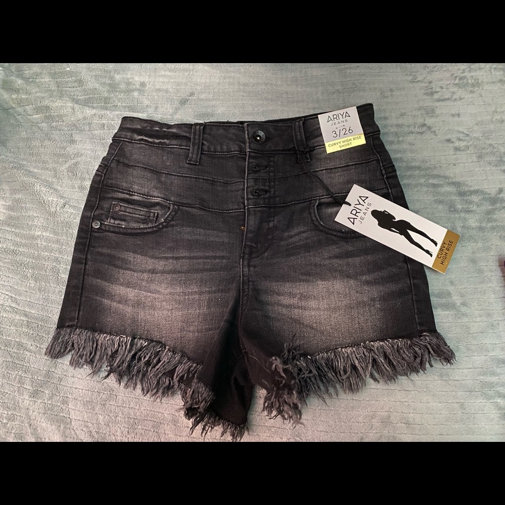 Ariya black shorts